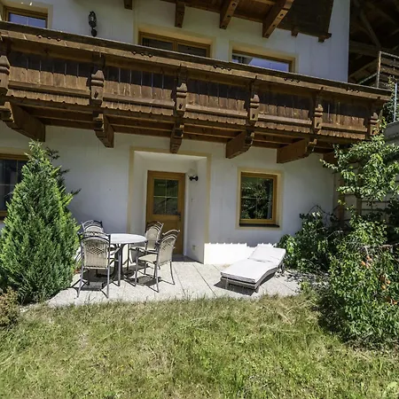 In Neustift Near Lift, Cleaning Included Apartman